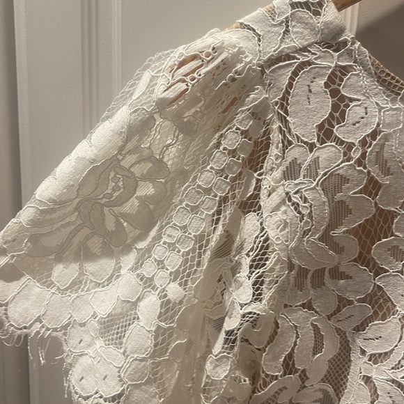 NWT Gorgeous white ethereal lace mini a line dress from Lulu’s! - Picture 2 of 5